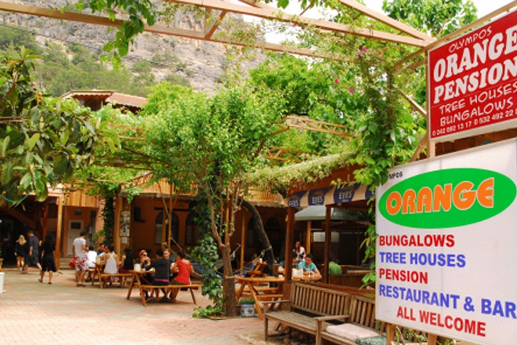 Olympos Orange Bungalows / KUMLUCA pansiyon